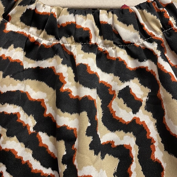 212 Collection Sleeveless Blouse Top - Picture 2 of 5